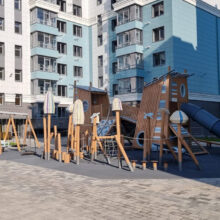 Детский игровой комплекс в Севастополе (ул. Токарева, д.18г)